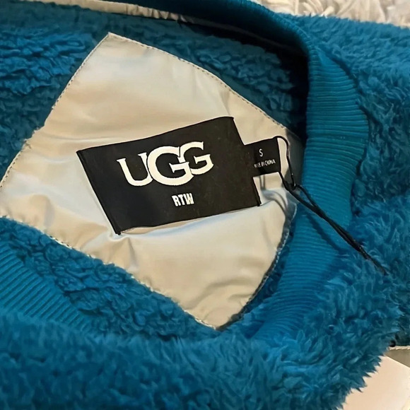 New! UGG Niko Sherpa Crewneck Sweatshirt Size Small - Picture 6 of 14